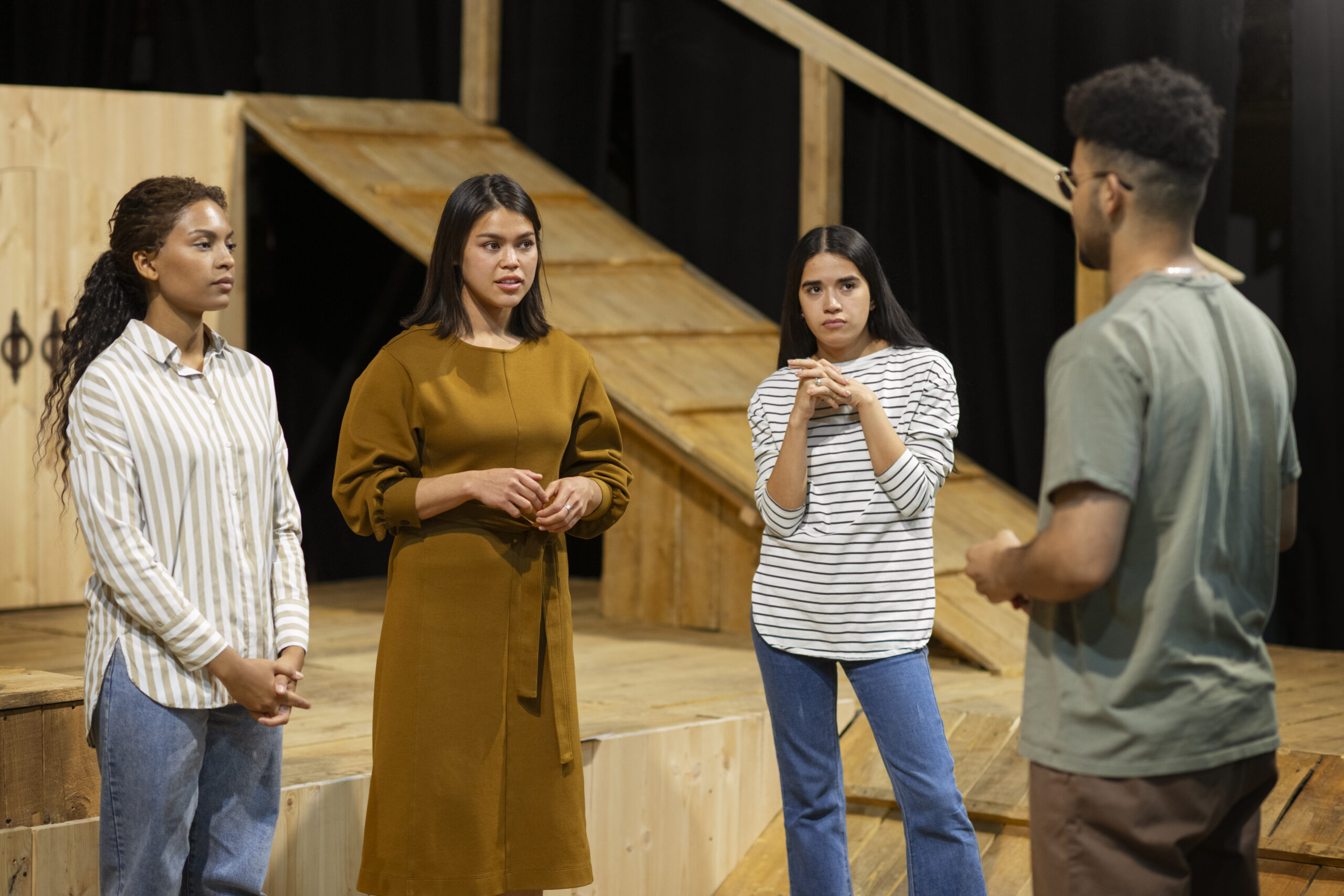 students-rehashing-theater-class